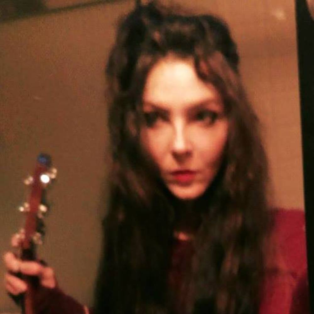 Meet your Posher, Cecelia